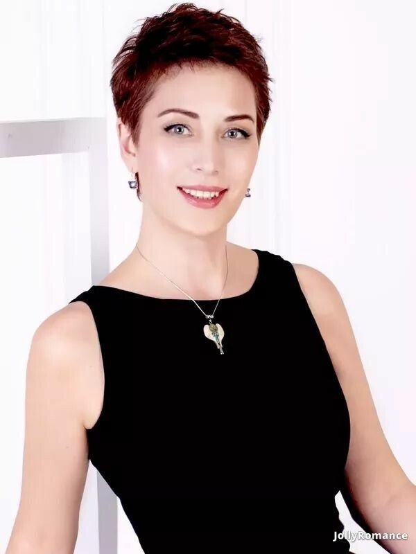 Julia Profile image 2