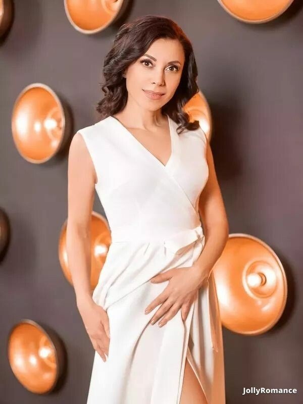 Olga Profile image 1